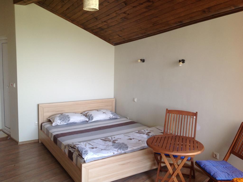Faina Guest House Rezovo Esterno foto